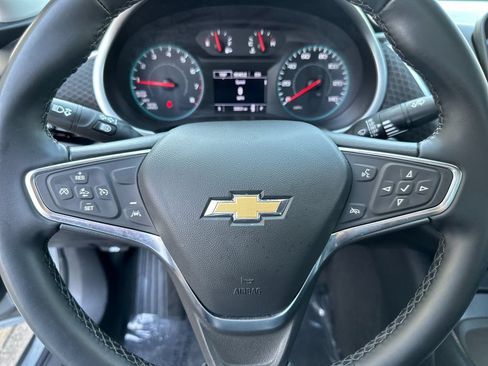 Used 2025 Chevrolet Malibu RS FWD image 21