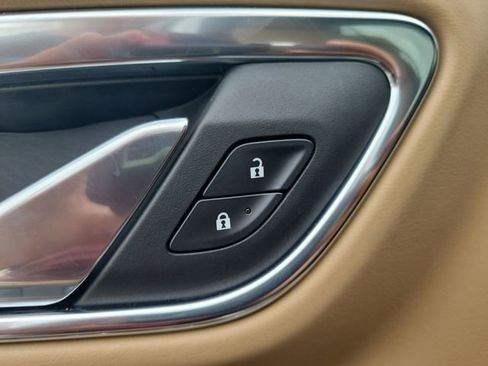 Used 2024 Chevrolet Tahoe Premier image 26