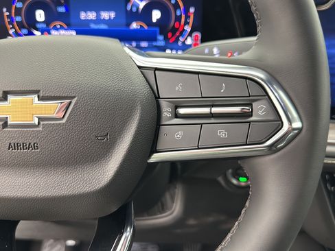 Used 2025 Chevrolet Tahoe Premier AWD/4WD image 20