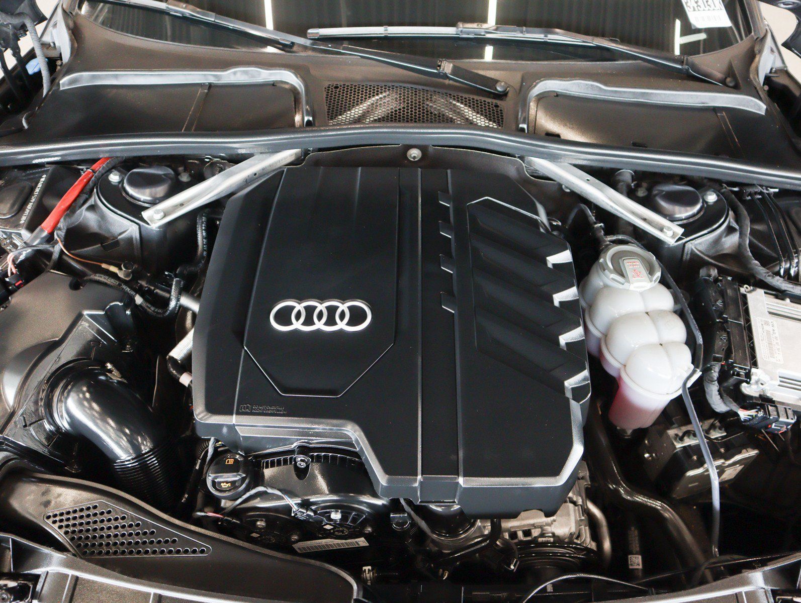 Used 2023 Audi A5 2.0T Premium Plus w/ Premium Plus AWD/4WD image 4