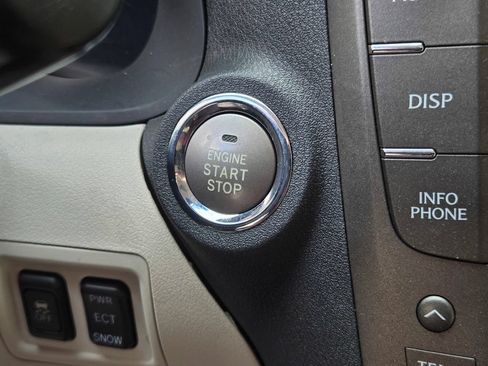 Used 2010 Lexus IS 250C RWD image 21