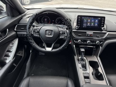 Used 2021 Honda Accord Sport image 12