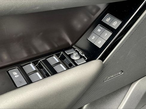New 2026 Land Rover Range Rover Velar Dynamic SE AWD/4WD image 22