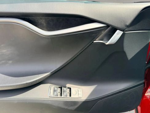 Used 2019 Tesla Model S Performance AWD/4WD image 9