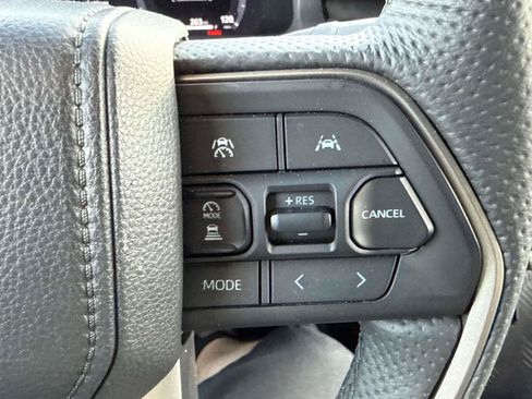 Used 2026 Toyota Tacoma TRD Off-Road AWD/4WD image 25