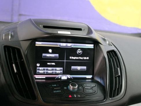 Used 2015 Ford Escape SE w/ Equipment Group 201A AWD/4WD image 19