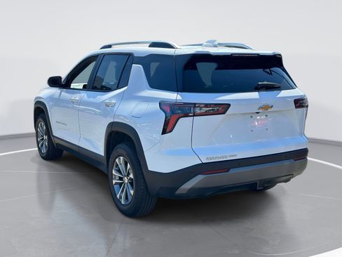 Used 2025 Chevrolet Equinox LT w/ Convenience Package II image 7