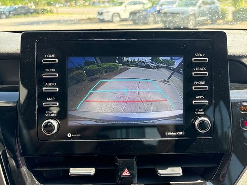 Used 2024 Toyota Camry SE image 14