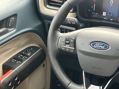 New 2025 Ford Maverick Lariat w/ 4K Tow Package AWD/4WD image 20