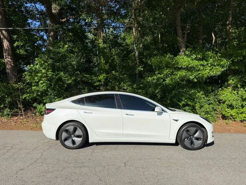 Used 2018 Tesla Model 3 Long Range RWD image 10