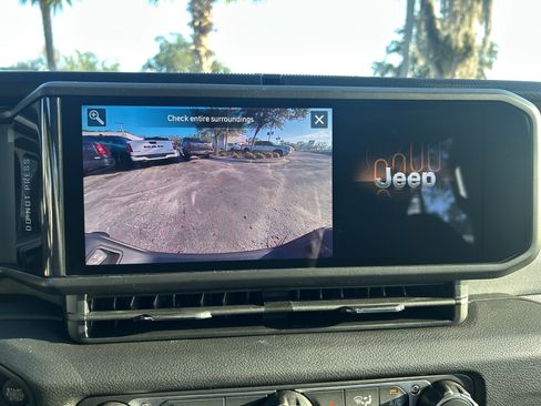 New 2026 Jeep Gladiator Sport image 29