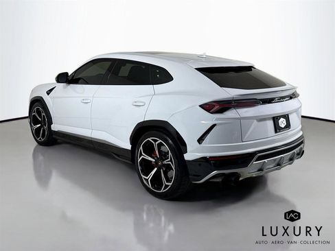 Used 2021 Lamborghini Urus image 8