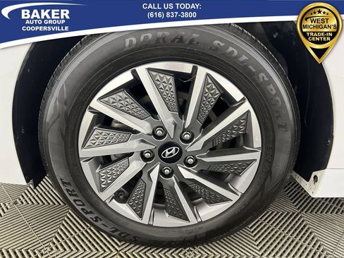 Used 2021 Hyundai Ioniq Limited image 33