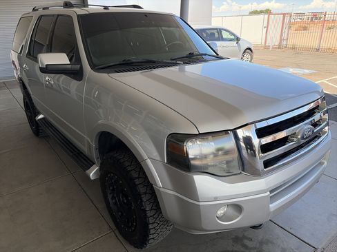 Used 2014 Ford Expedition Limited AWD/4WD image 3