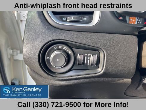 Used 2020 Jeep Renegade Latitude image 29