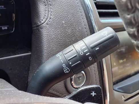 Used 2013 Lincoln MKX AWD image 17