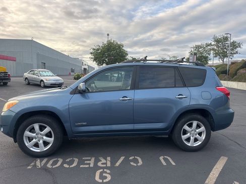 Used 2007 Toyota RAV4 Limited AWD/4WD image 5