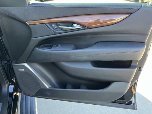 Used 2016 Cadillac Escalade Premium image 24