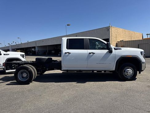 New 2026 GMC Sierra 3500 Pro RWD image 3