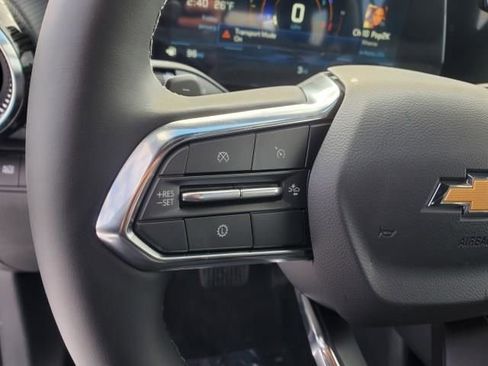 New 2026 Chevrolet Equinox LT image 16