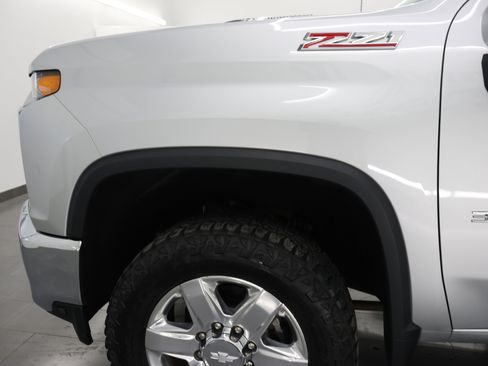 Used 2020 Chevrolet Silverado 3500 LTZ w/ LTZ Plus Package AWD/4WD image 37