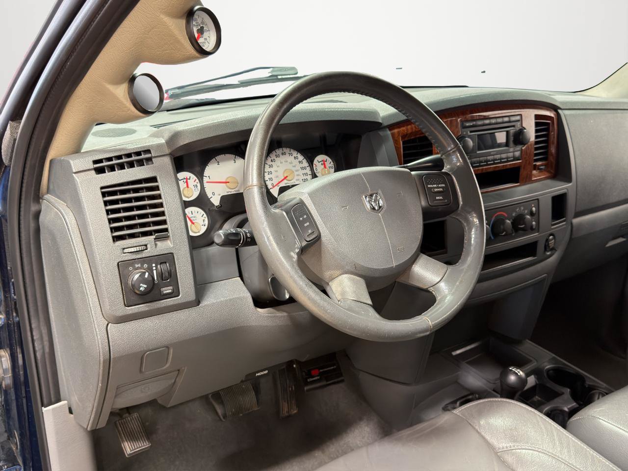 Used 2006 Dodge Ram 2500 Truck SLT AWD/4WD image 15
