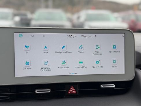 Used 2024 Hyundai Ioniq 5 Limited image 12