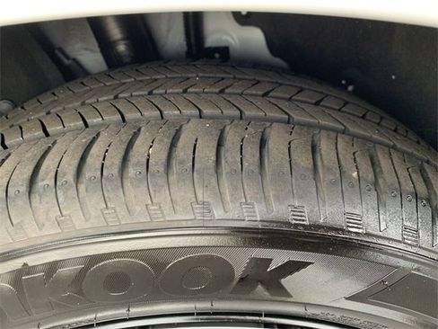 Used 2025 Toyota Corolla LE image 34