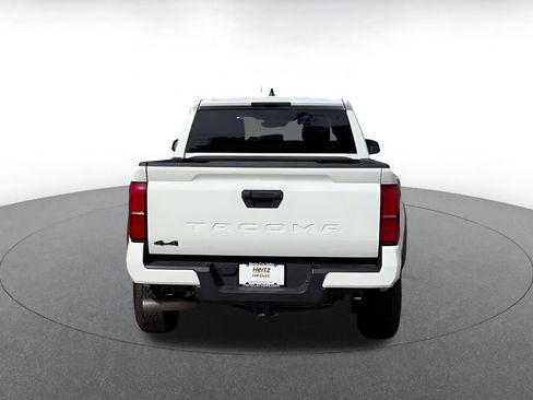 Used 2025 Toyota Tacoma TRD Off-Road AWD/4WD image 10