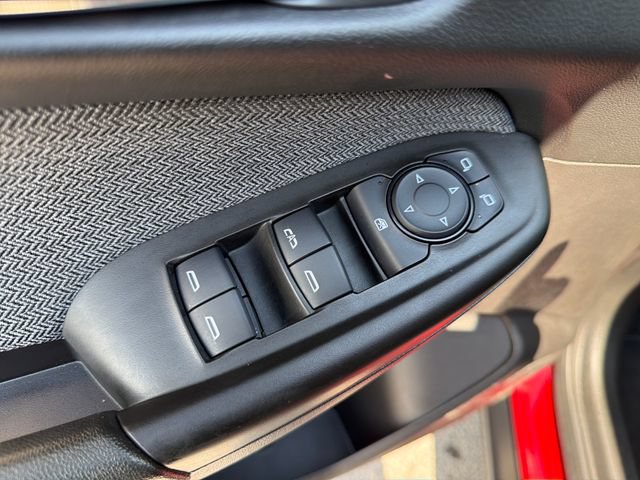 Used 2026 Chevrolet TrailBlazer LT w/ LT Cold Weather Package FWD image 17