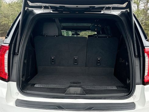Used 2021 GMC Yukon AT4 w/ AT4 Premium Package image 16