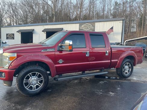 Used 2015 Ford F250 Platinum w/ FX4 Off-Road Package image 13