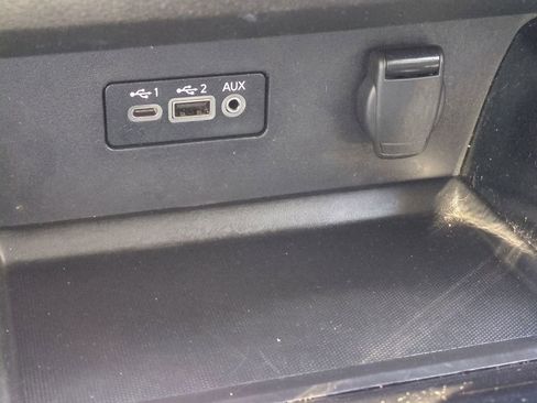 Used 2024 Nissan Altima 2.5 SV image 21