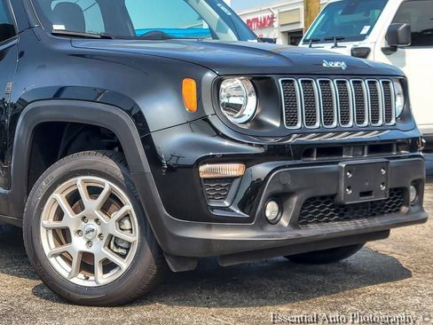 Certified 2022 Jeep Renegade Latitude w/ Sun/Sound Group AWD/4WD image 4