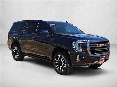 Used 2024 GMC Yukon AT4 w/ AT4 Premium Plus Package AWD/4WD image 3