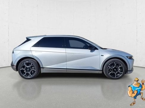 Used 2024 Hyundai Ioniq 5 Limited image 4