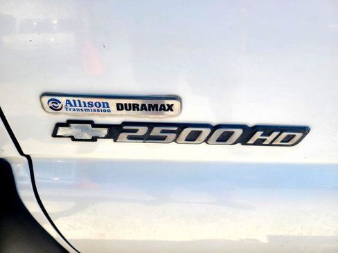 Used 2006 Chevrolet Silverado 2500 W/T w/ Heavy-Duty Power Package image 30