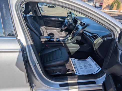 Used 2015 Ford Fusion SE w/ Equipment Group 202A image 11