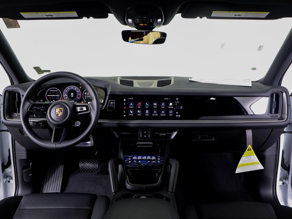 Certified 2025 Porsche Cayenne AWD/4WD image 11