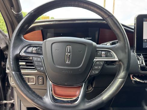 Used 2015 Toyota Avalon XLE FWD image 9