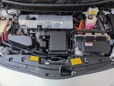 Used 2015 Toyota Prius Three FWD image 21