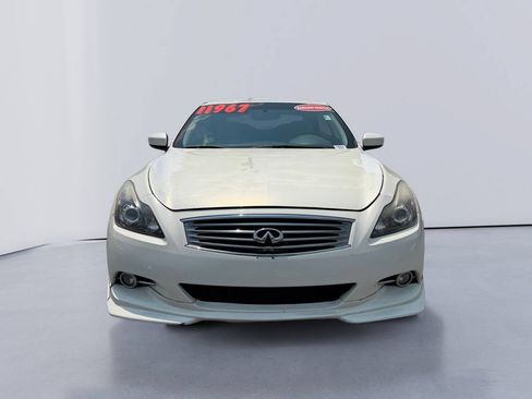 Used 2011 INFINITI G37 Convertible w/ Premium Pkg RWD image 8