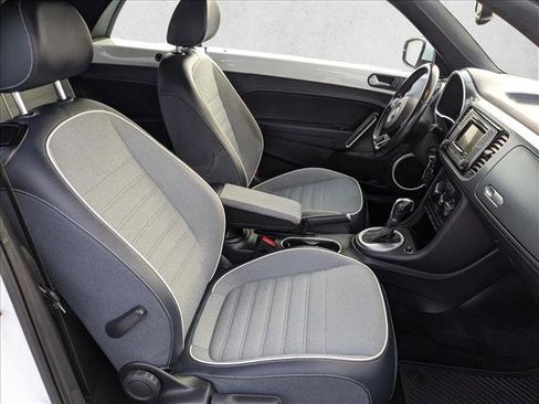 Used 2016 Volkswagen Beetle 1.8T Denim image 17