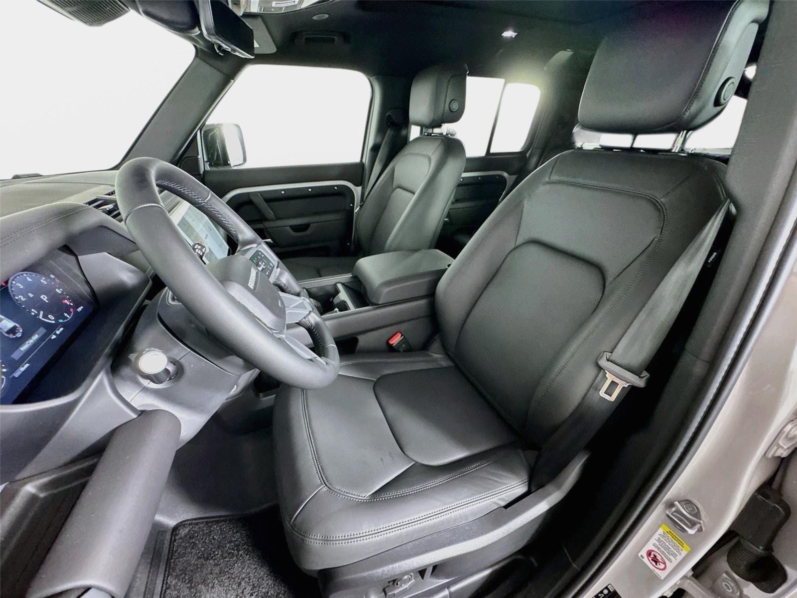 New 2026 Land Rover Defender 110 X-Dynamic SE AWD/4WD image 11