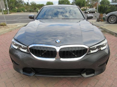 Used 2021 BMW 330i Sedan w/ Premium Package image 68