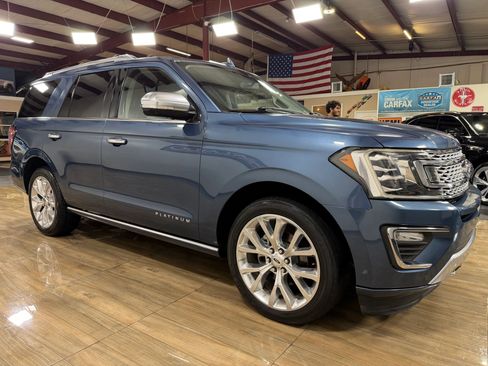 Used 2018 Ford Expedition Platinum AWD/4WD image 3
