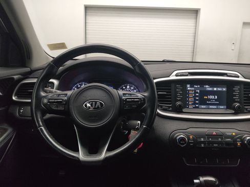 Used 2018 Kia Sorento AWD image 22