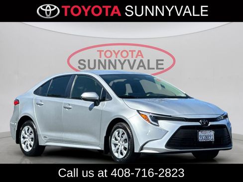 Certified 2026 Toyota Corolla LE AWD/4WD image 11