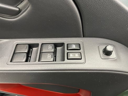 Used 2026 Nissan Frontier PRO-4X w/ Pro-4x Convenience Package AWD/4WD image 15