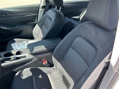 New 2025 Nissan Altima 2.5 S image 4